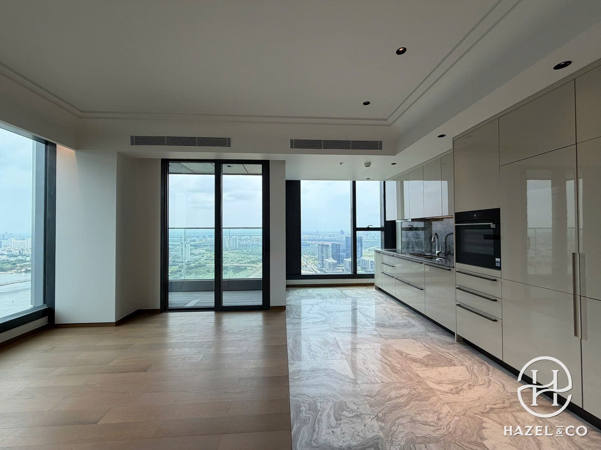5BR, Sea Tower apartment, Grand Marina Saigon - photo 2